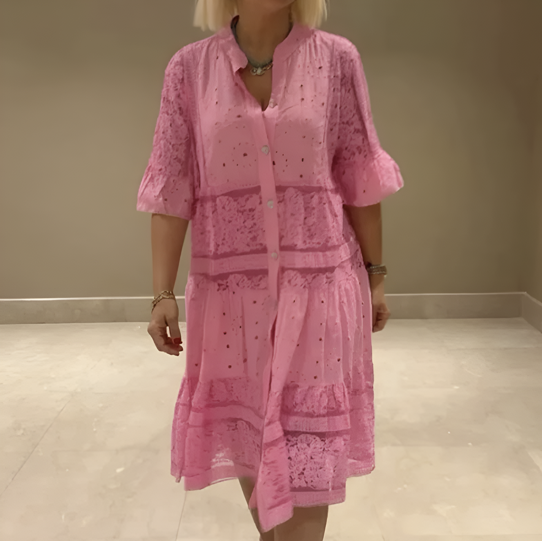 Vestido Lavinia – Encaje con Escote en V y Manga Corta | El vestido favorito del verano ☀️🌸