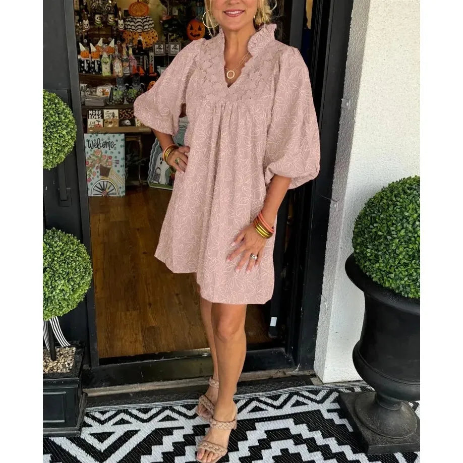 Vestido Karisma - Escote en V Perfecto para el Verano 2025 (Ligero y Suelto)